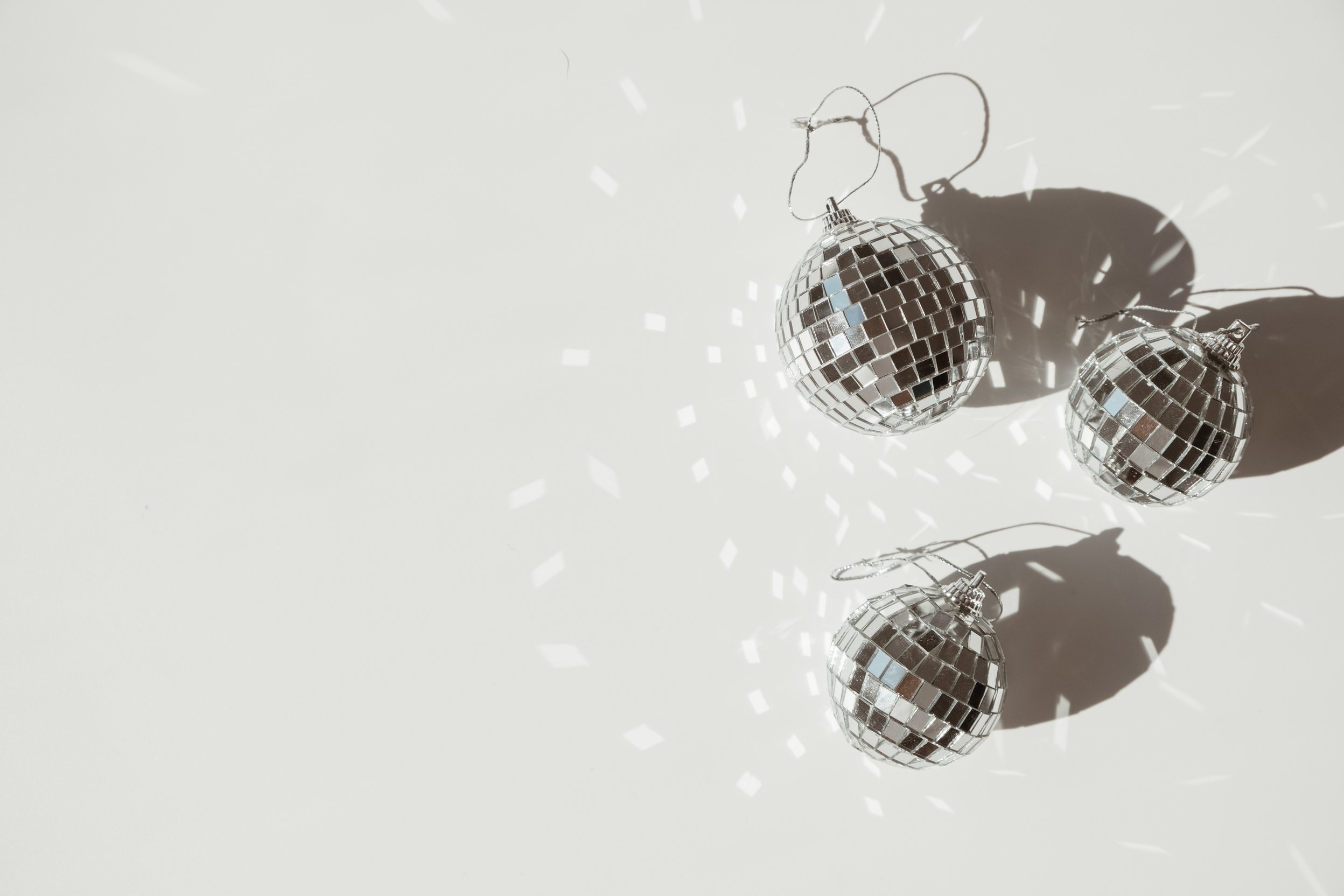 Mini Disco Ball Ornaments Reflecting Lights 